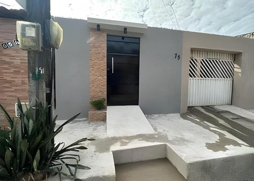 Ceará Maracanau Property grounds