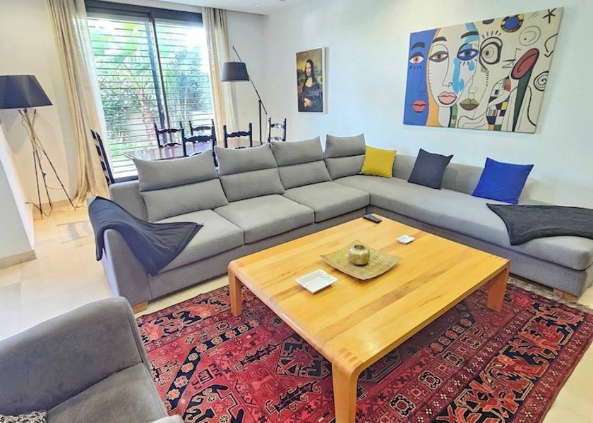  La Marsa Living room