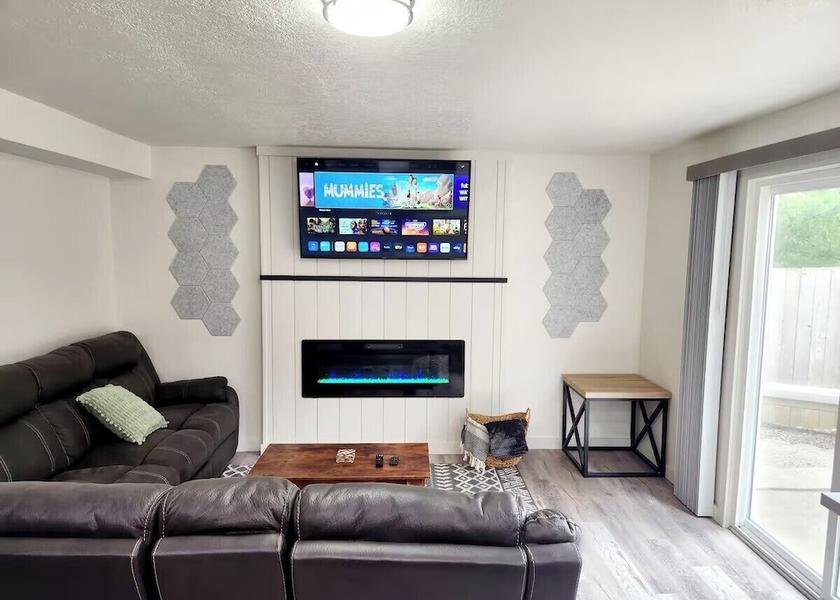 Washington Marysville Living area
