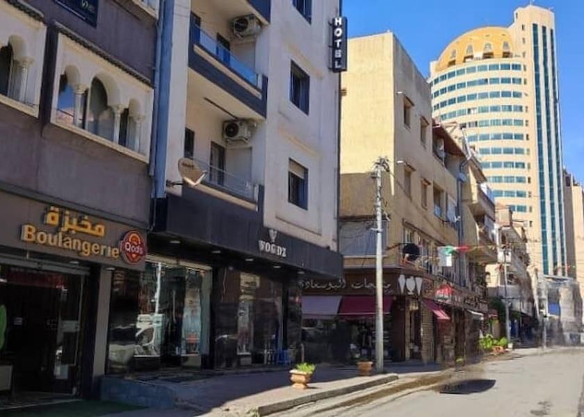  Algiers Front of property