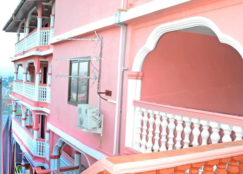 Western Area Freetown Exterior detail