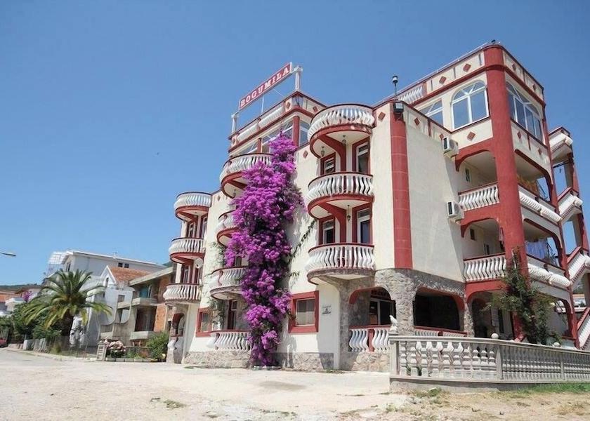 Bar Municipality Bar Exterior