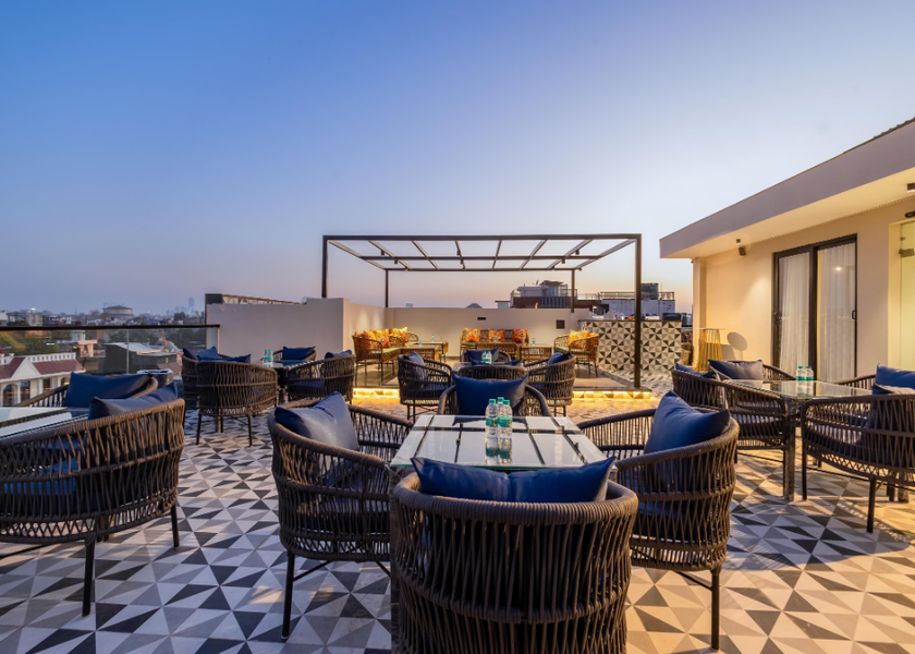 Uttar Pradesh Noida Food & Dining