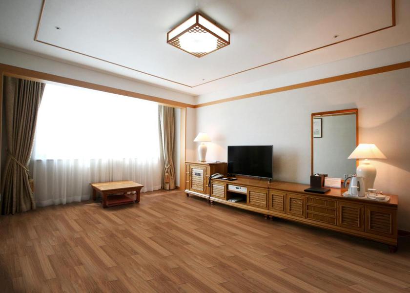  Daejeon Korean-Style Family Room (4 Adults)