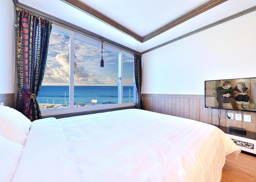 Gangwon Sokcho Room 203 (Twin Bed, Family Only)