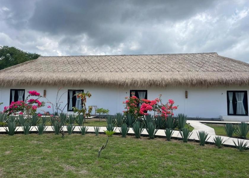 West Nusa Tenggara Sumbawa Barat Hotel Exterior