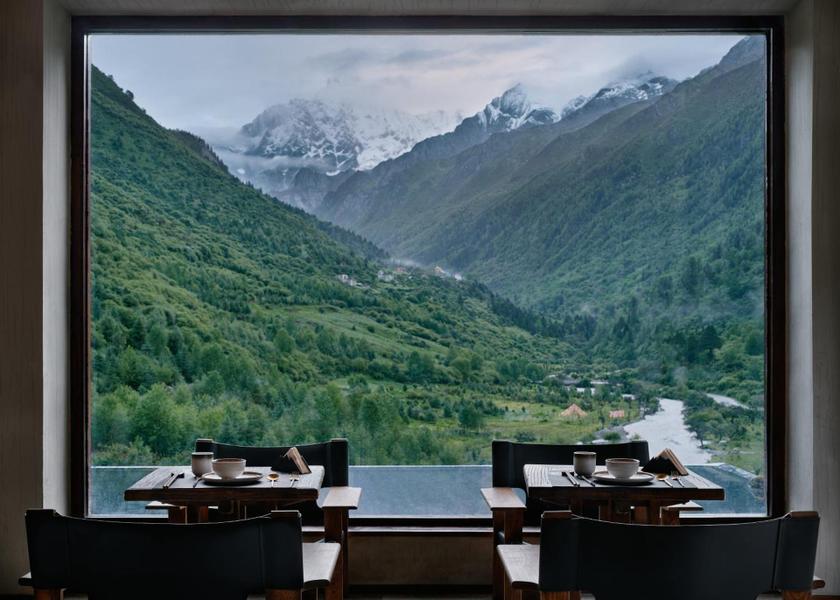 Sichuan Ngawa Autonomous Restaurant
