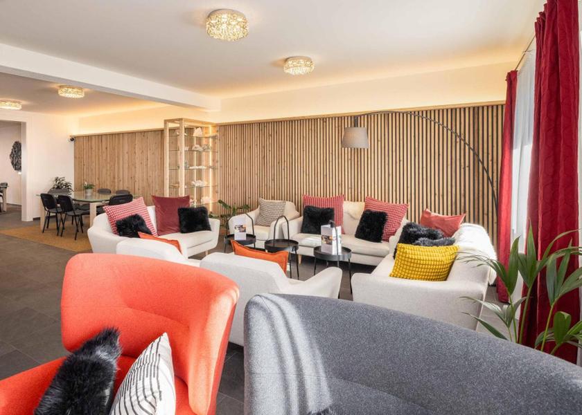 Shared lounge/TV area