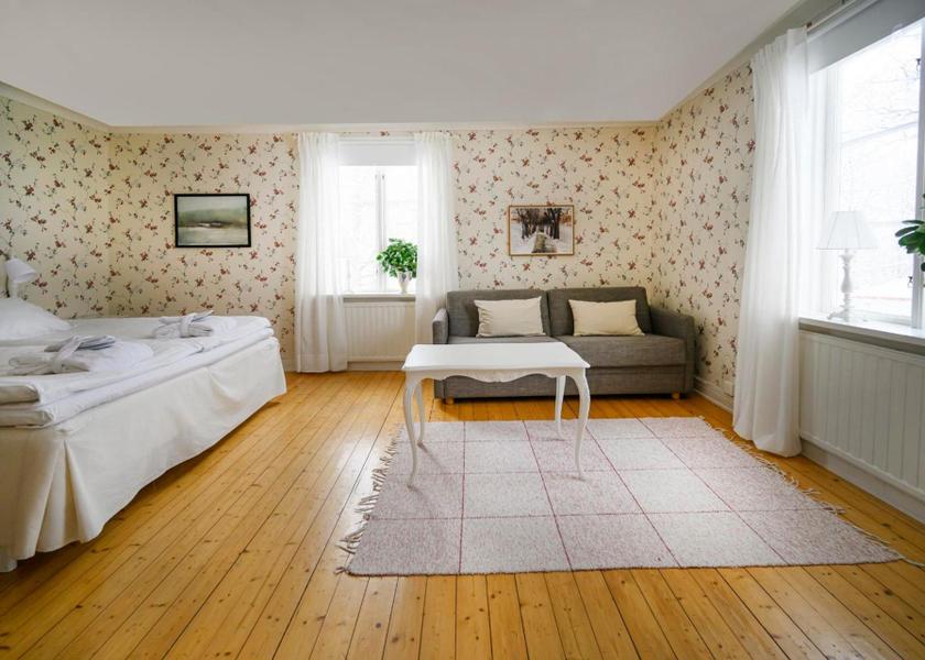 Varmland County Kristinehamn Double Room with Private Bathroom