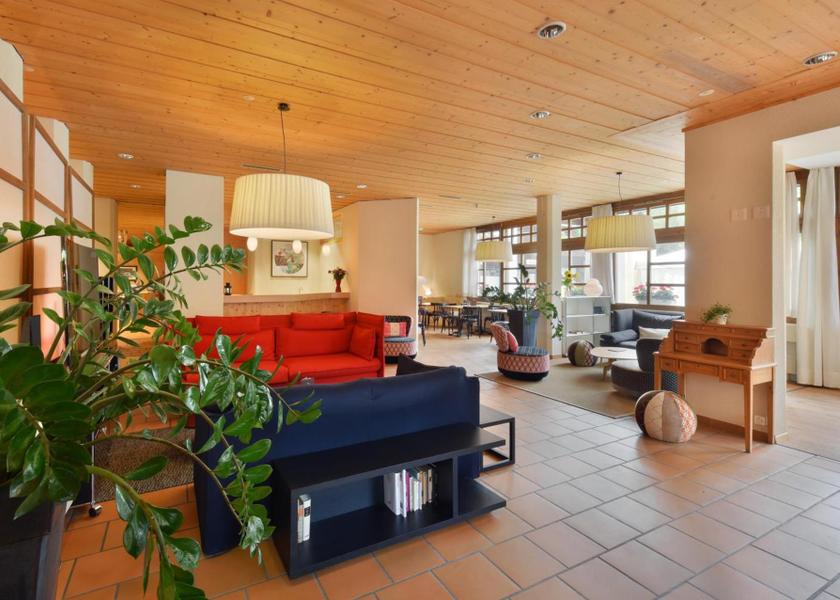 Shared lounge/TV area