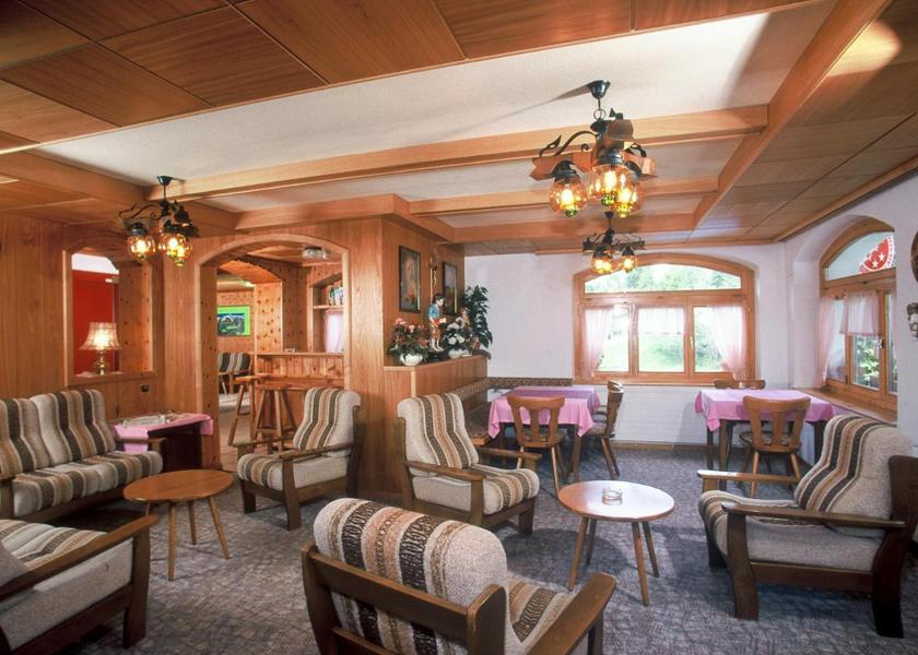 Shared lounge/TV area