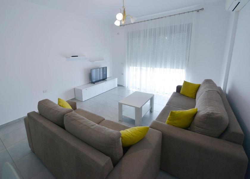 Shared lounge/TV area