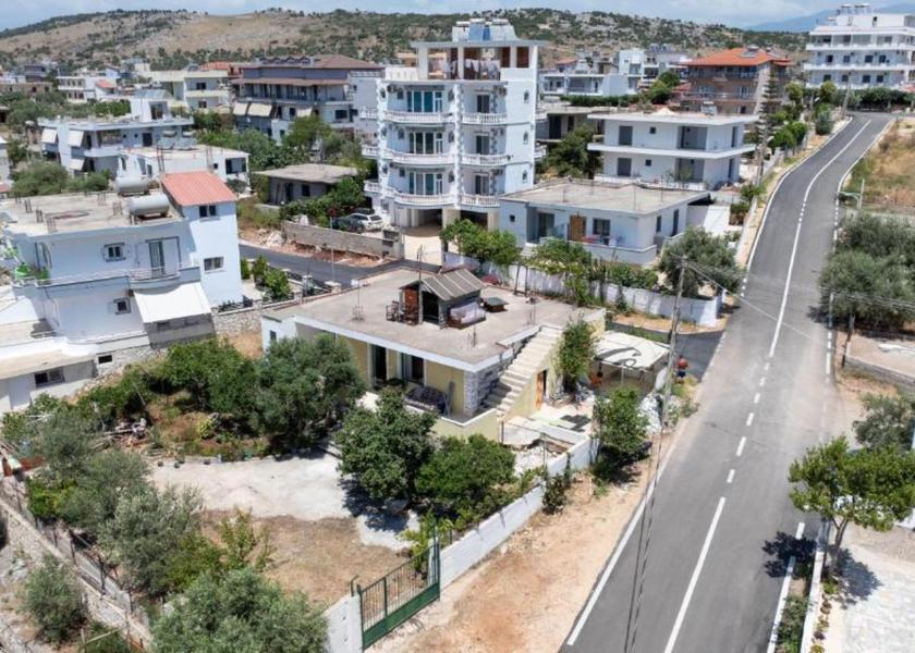 Amenity (Guest room)