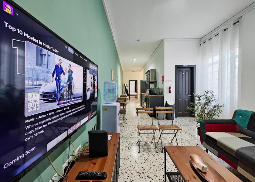 Central Region Pieta Shared lounge/TV area