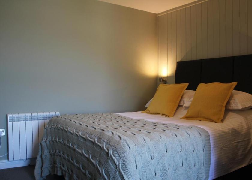 England Helston Deluxe King Room