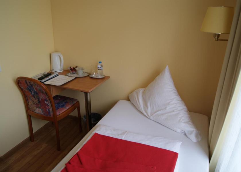Hessen Bad Homburg v.d. Hoehe Small Single Room