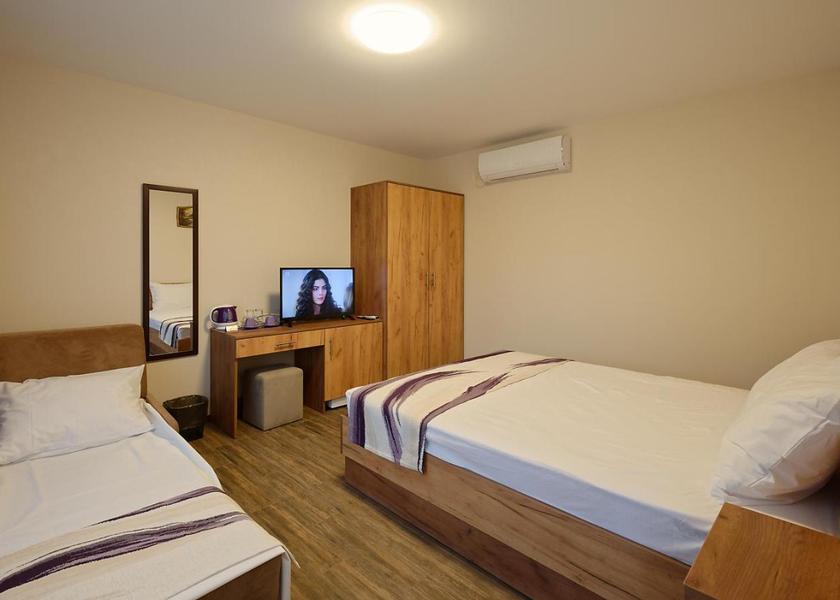 Plovdiv Province Hisarja Double Room with Balcony (2 Adults + 1 Child)