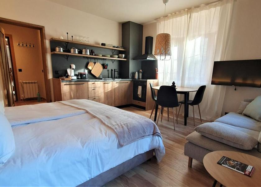 Sofia Province Samokov Deluxe King Studio