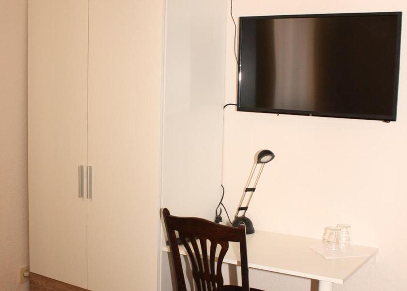 North Rhine-Westphalia Muelheim an der Ruhr Single Room with Shower