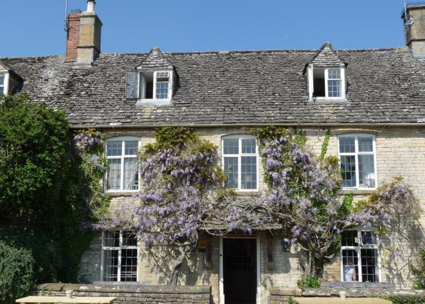 England Burford Exterior view