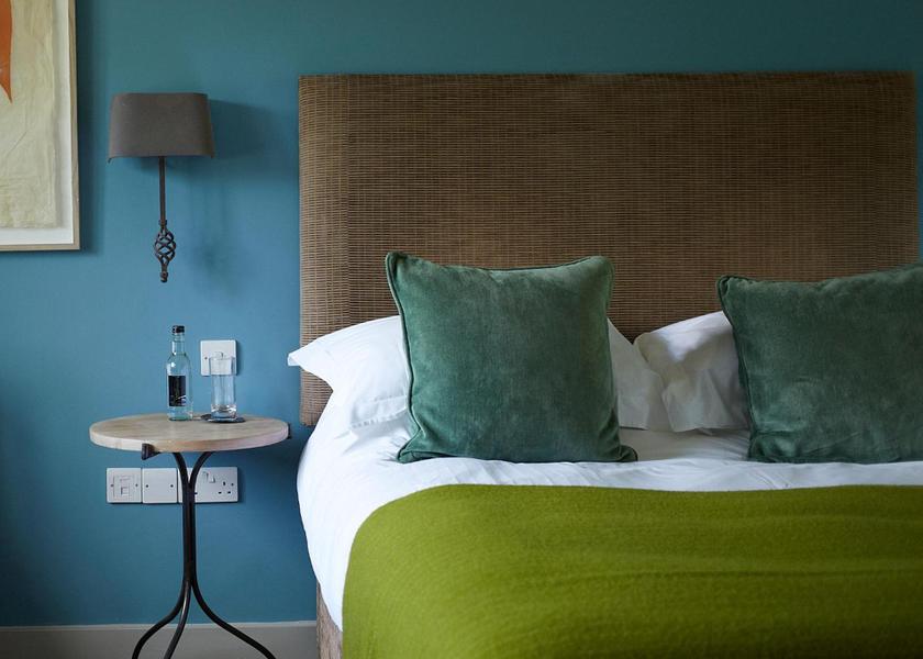 England Burford Comfy King size Room