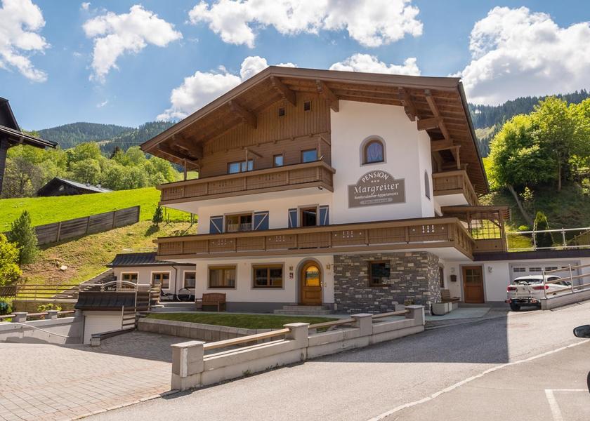 Salzburg State Saalbach-Hinterglemm Exterior view