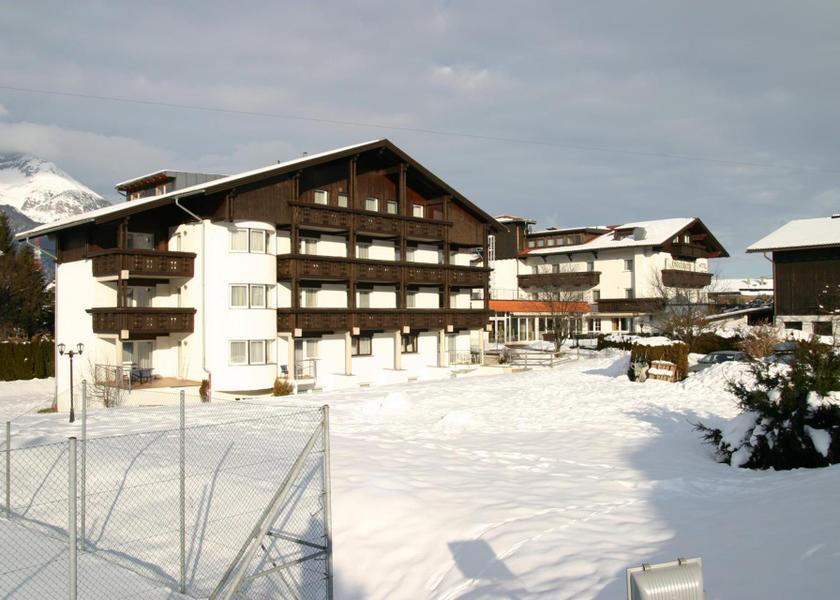 Tyrol Goetzens Entrance