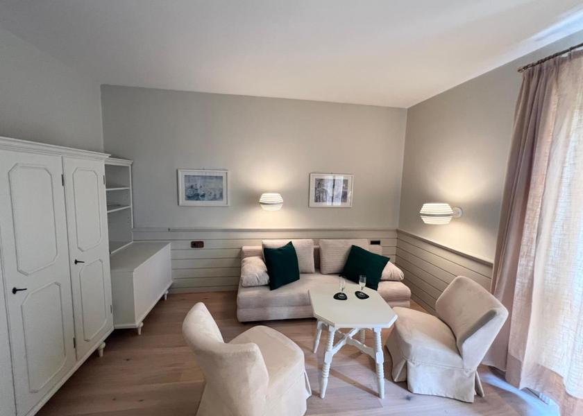 Carinthia Treffen Two-Bedroom Apartment with Lake View