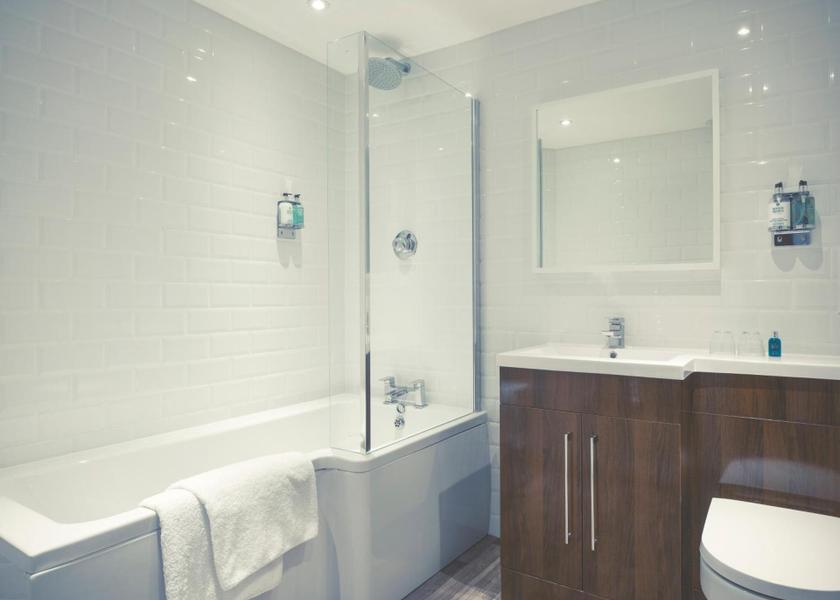 England Salcombe Suite with Sea View