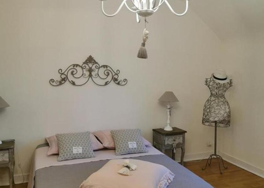 Centre-Loire Valley Veuzain-sur-Loire Double Room with Private Bathroom