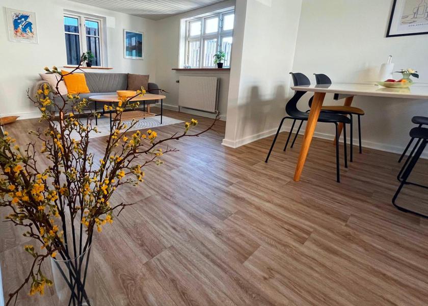 Shared lounge/TV area