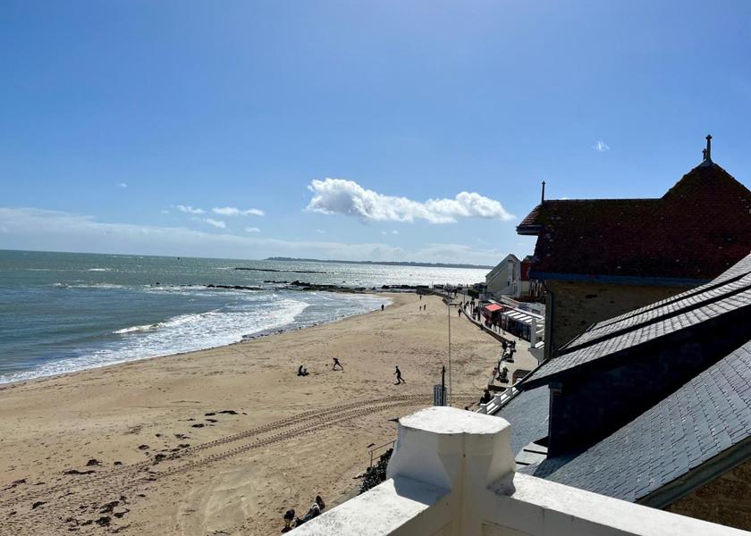 Brittany Larmor-Plage View