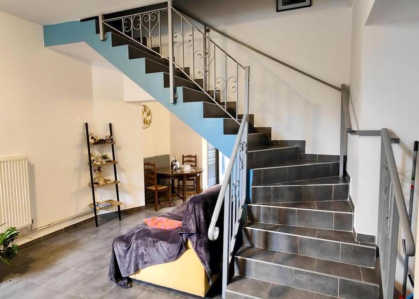 Grand Est Crezilles Facilities