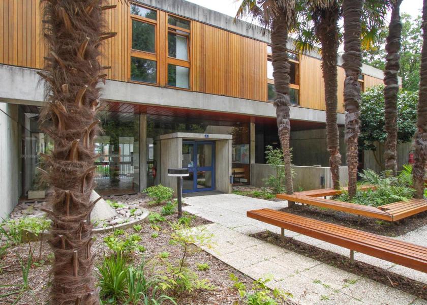 Brittany Brest Facilities