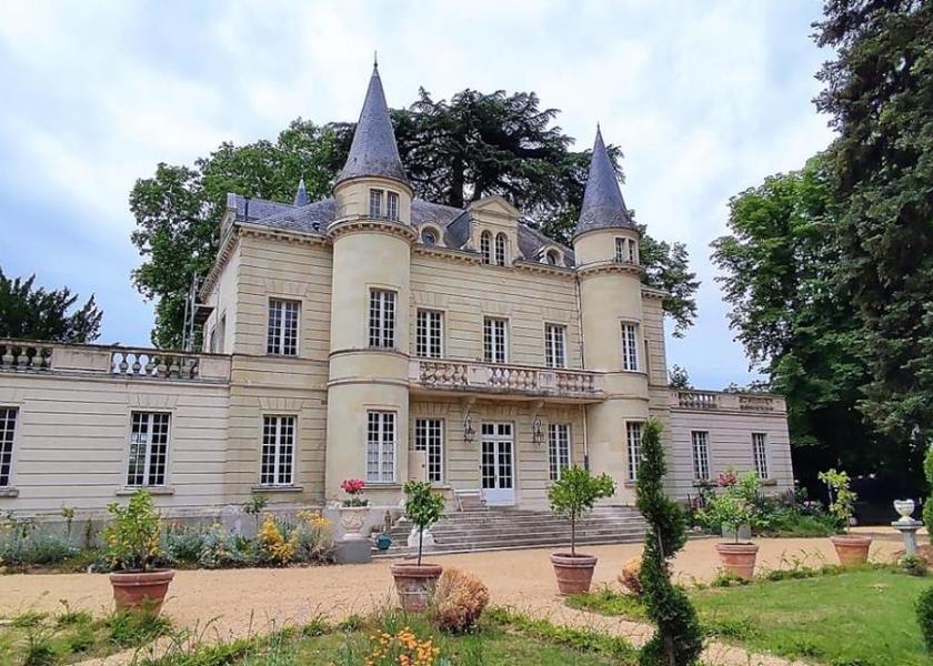 Pays de la Loire Doué-en-Anjou 