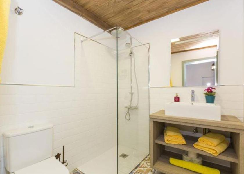 Canary Islands Vega de San Mateo Double Room with Private Bathroom