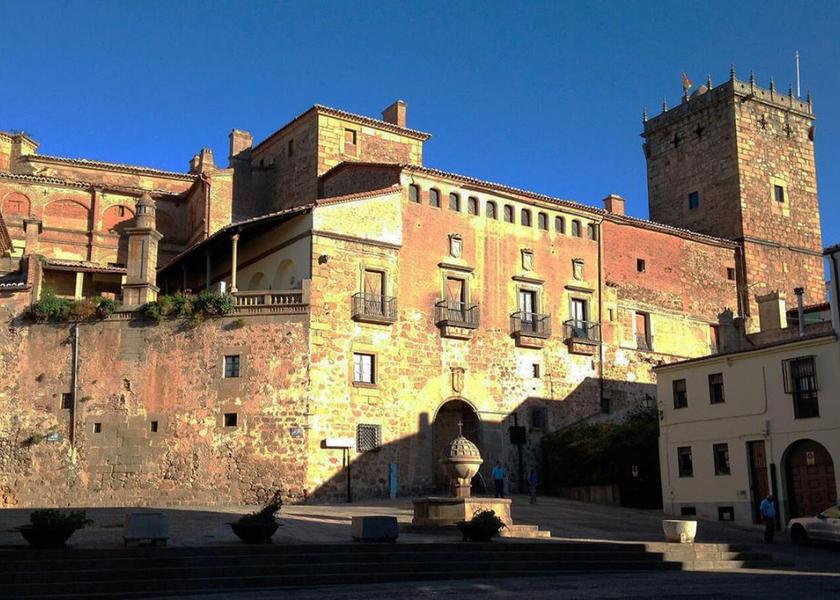 Extremadura Plasencia Nearby attraction