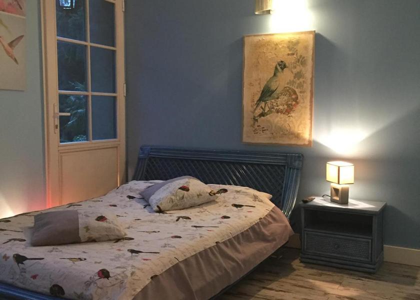 Île-de-France Magny-les-Hameaux Triple Room with Private Bathroom