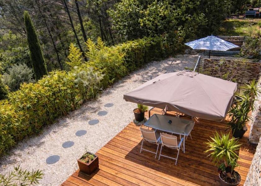 Provence-Alpes-Côte d'Azur Pertuis Facilities