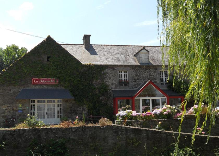 Brittany Mont-Dol Exterior view