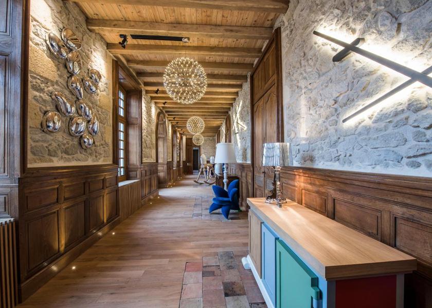 Nouvelle-Aquitaine Saint-Martin-du-Bois Lobby
