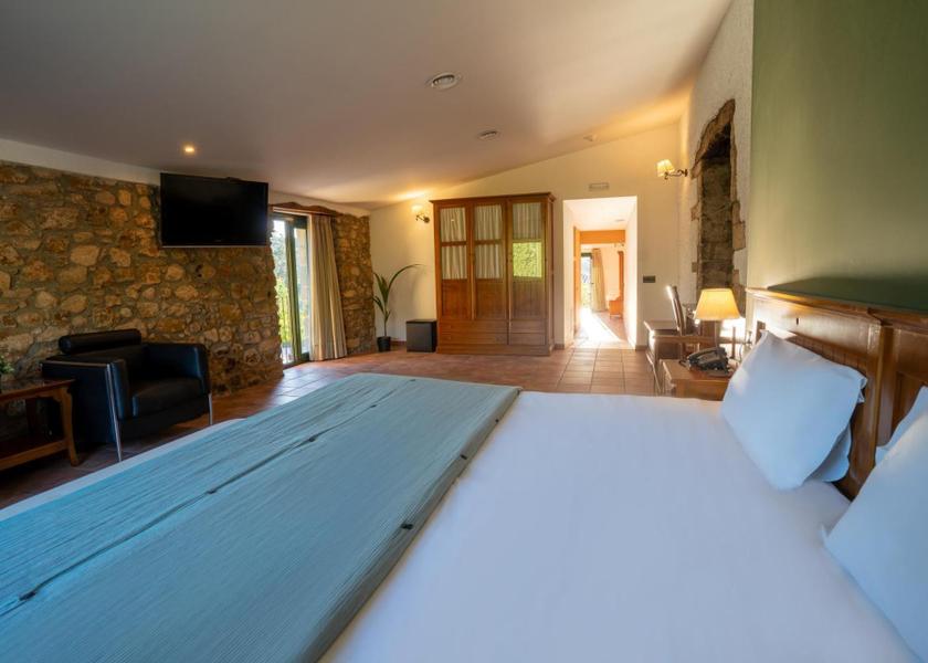 Catalonia Vallromanes Deluxe Family Suite