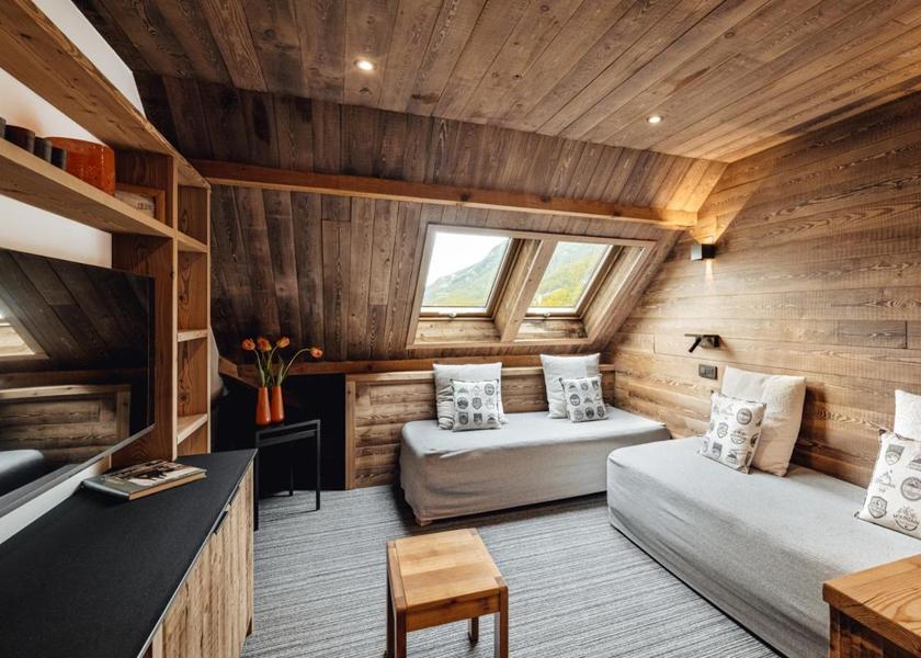 Provence-Alpes-Côte d'Azur Monetier-les-Bains Appart-hotel sous Velux 5/6 pers - Acces GRATUIT Spa 300m2