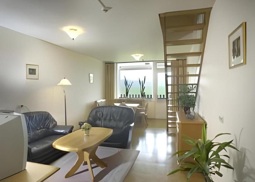 Limburg Heijenrath Interior view