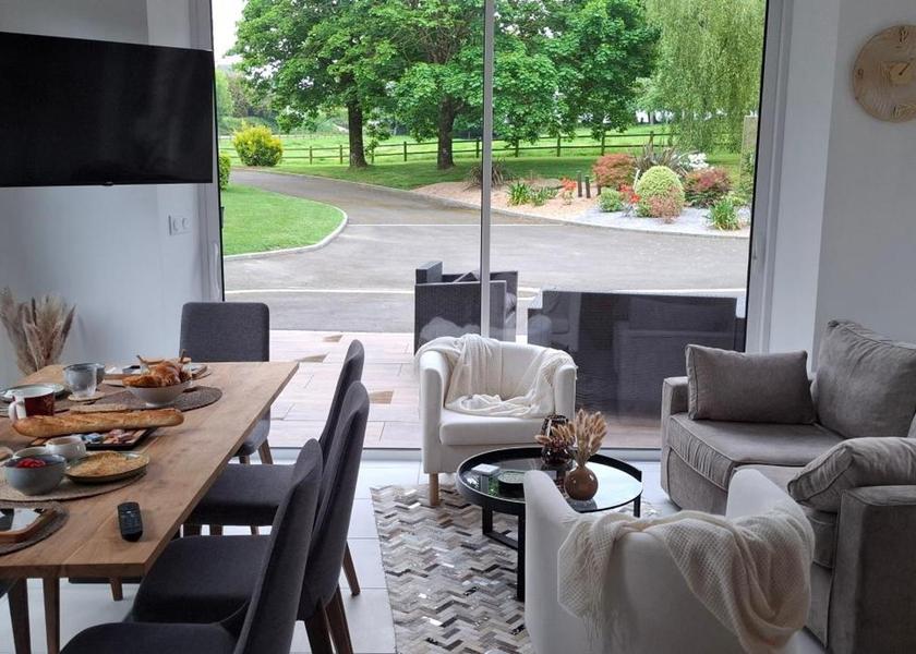 Normandy Le Val-Saint-Pere Public Areas