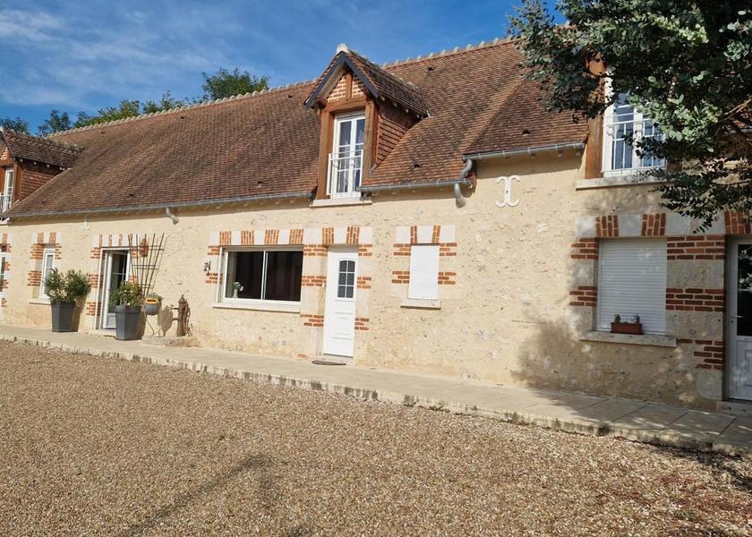 Centre-Loire Valley Veuzain-sur-Loire Exterior view