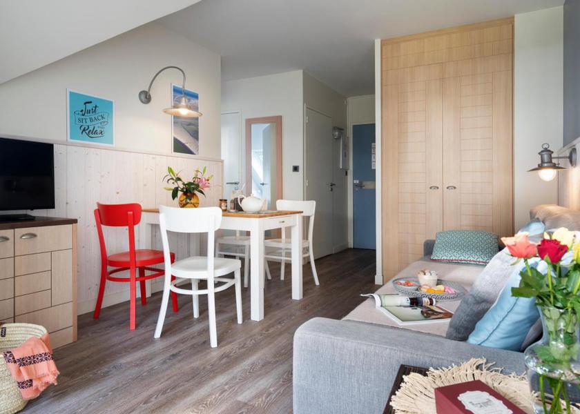 Pays de la Loire Le Pouliguen Large One-Bedroom Apartment with Balcony (4 People)	