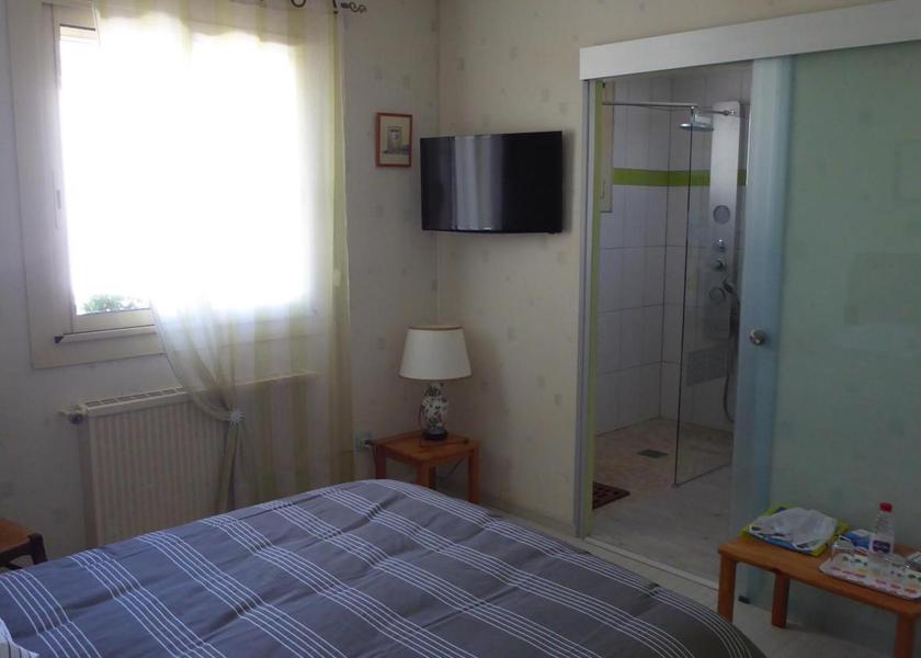 Nouvelle-Aquitaine Jonzac Double Room with Private Bathroom