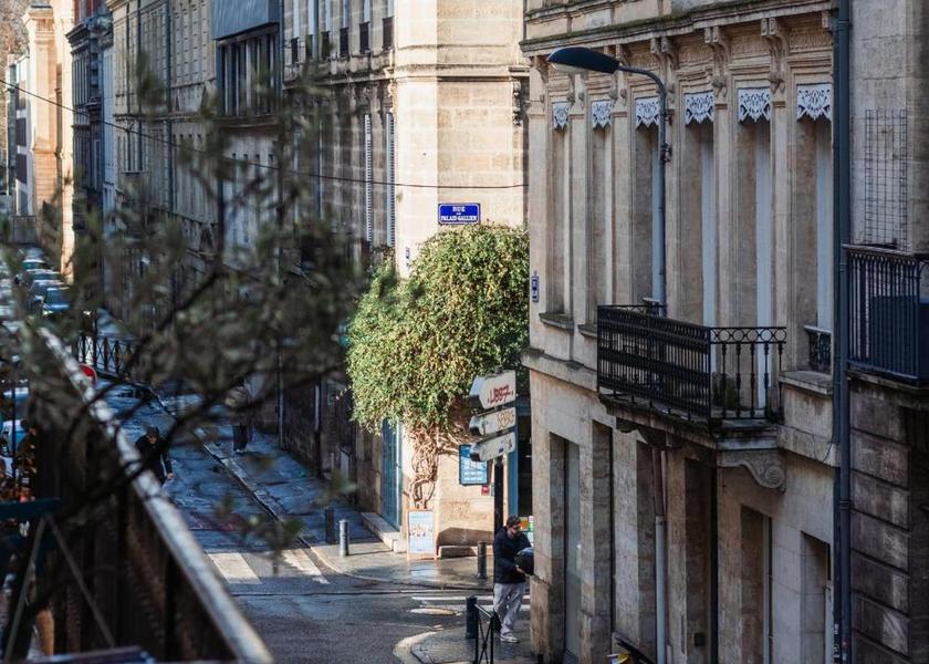 Nouvelle-Aquitaine Bordeaux View