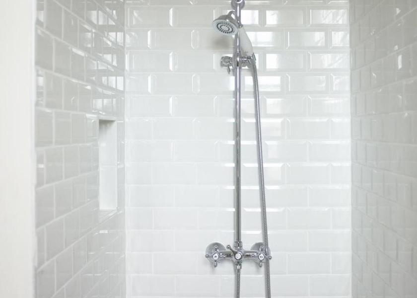 Brittany Saint-Briac-sur-Mer Shower